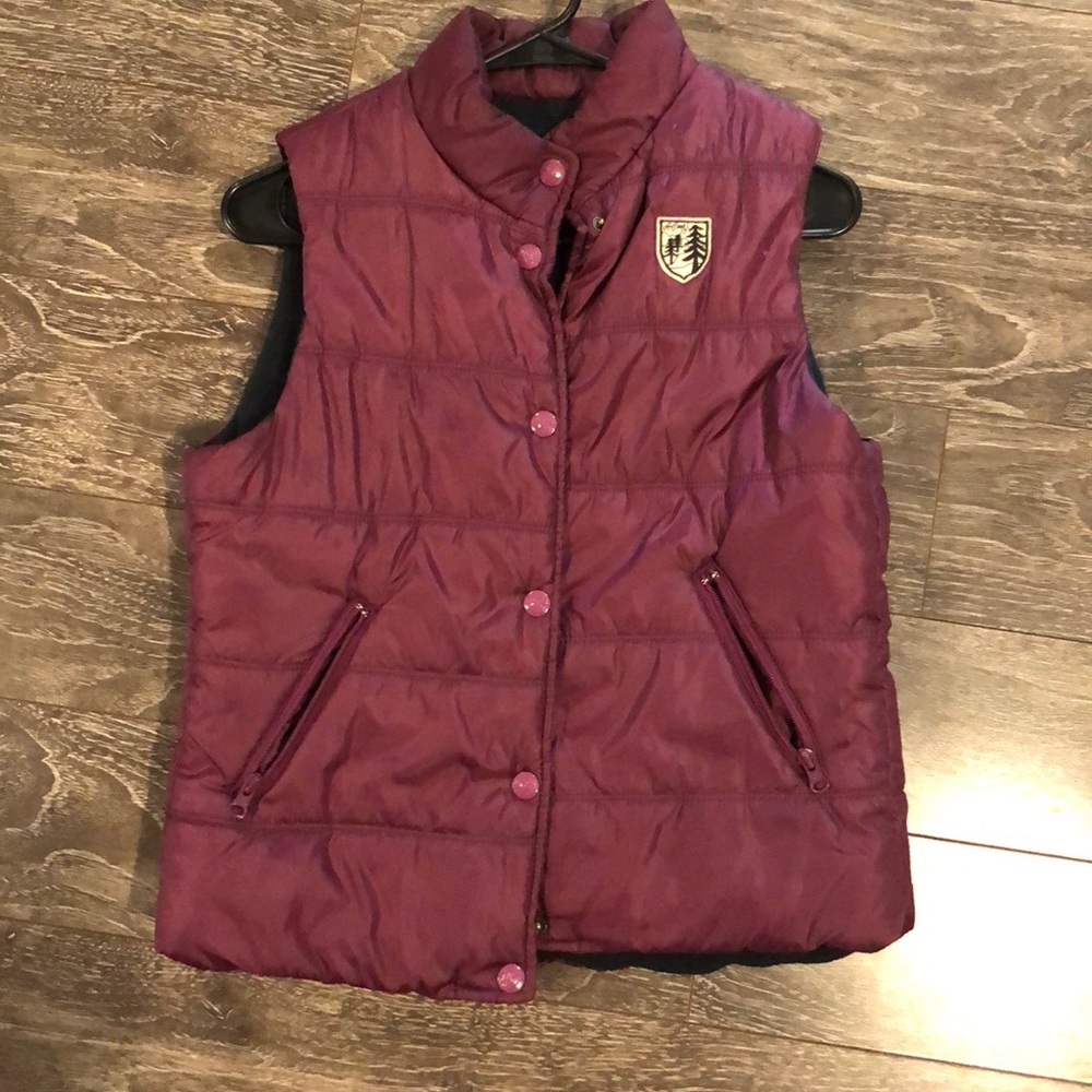 American Eagle Puffer Vest